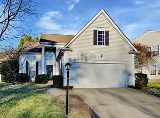 5615 Waverly Lynn Ln, Charlotte, NC 28269