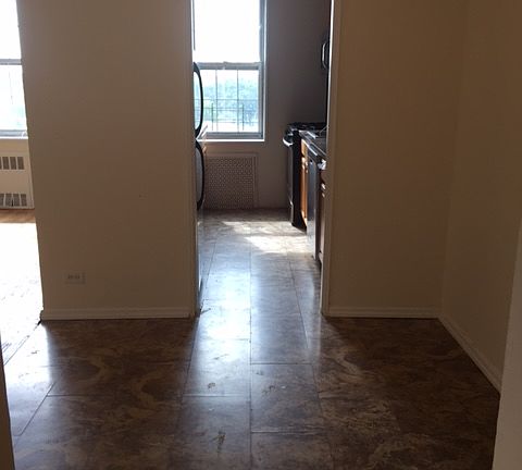 3rd image of 6393 Woodhaven Blvd APT 6D