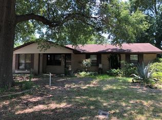 1198 Longview Dr, Greenville, MS 38703