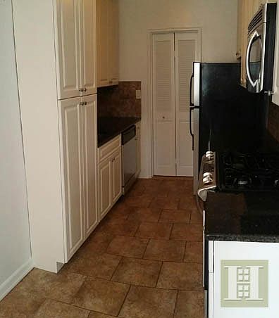 2nd image of 160 E 84th St APT 16C