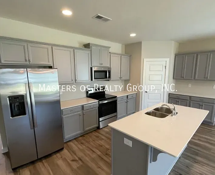100 Cole Ln — Photo 16