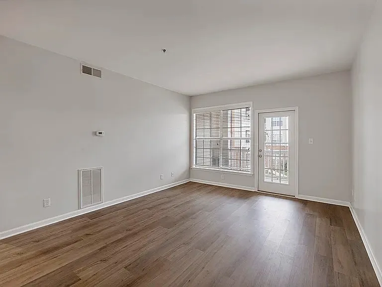320 Riverbend Dr #3C — Photo 12