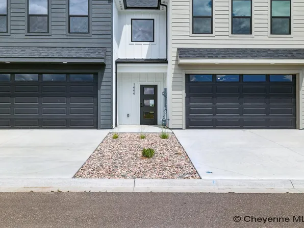 1424 Big Meadow Dr, Cheyenne, WY 82007