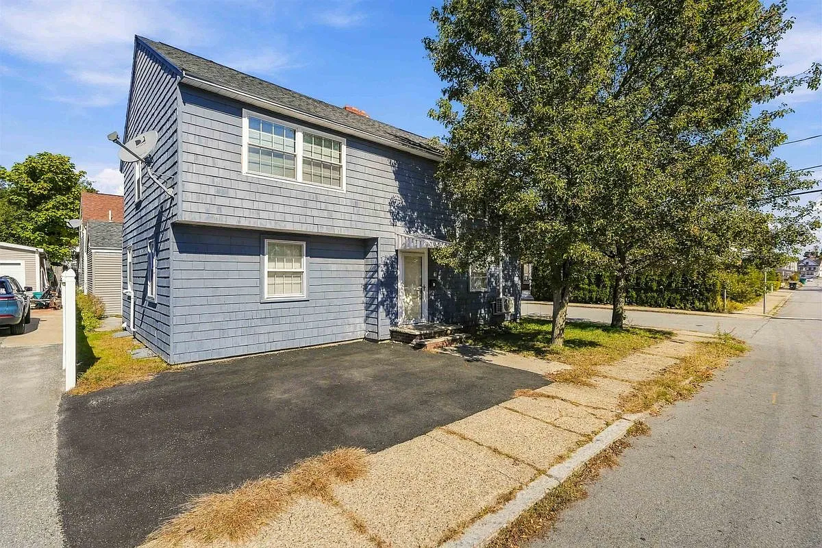 2 bed, 1.0 bath, 950 sqft, $2,000 — Photo 1