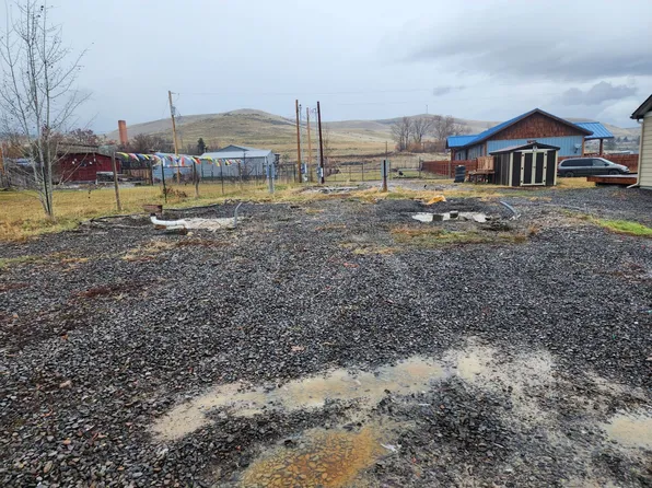 210 3rd Ave, Hot Springs, MT 59845