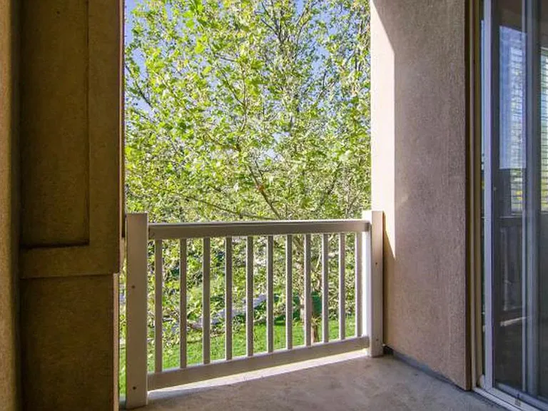 966 S Courtyard Ln — Photo 12