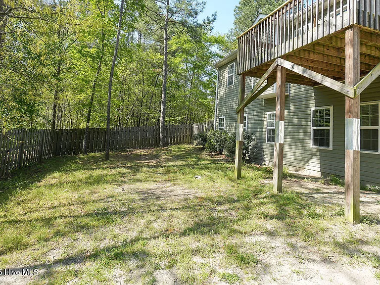 315 Adams Cir — Photo 29