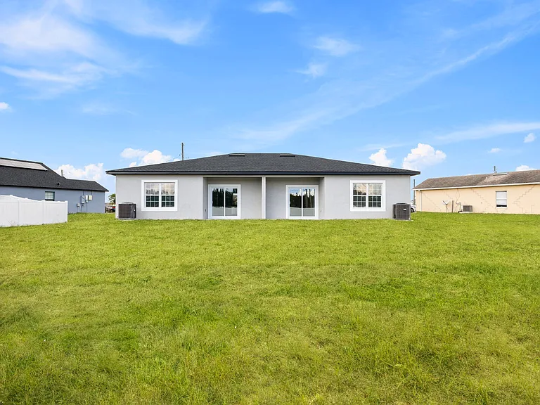 602 Desmoines Ct — Photo 9