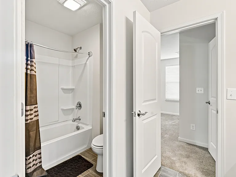 15555 Memorial Way — Photo 18