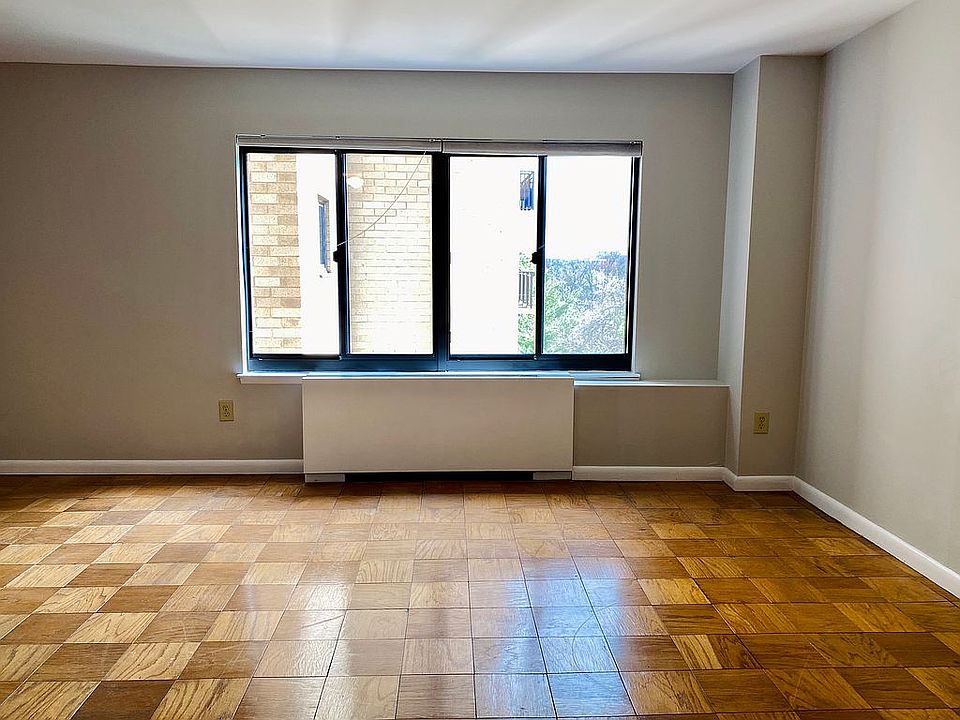 2nd image of 3101 S Manchester St APT 709