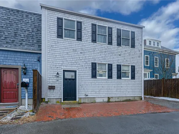 6 Bosworth Ct, Newport, RI 02840