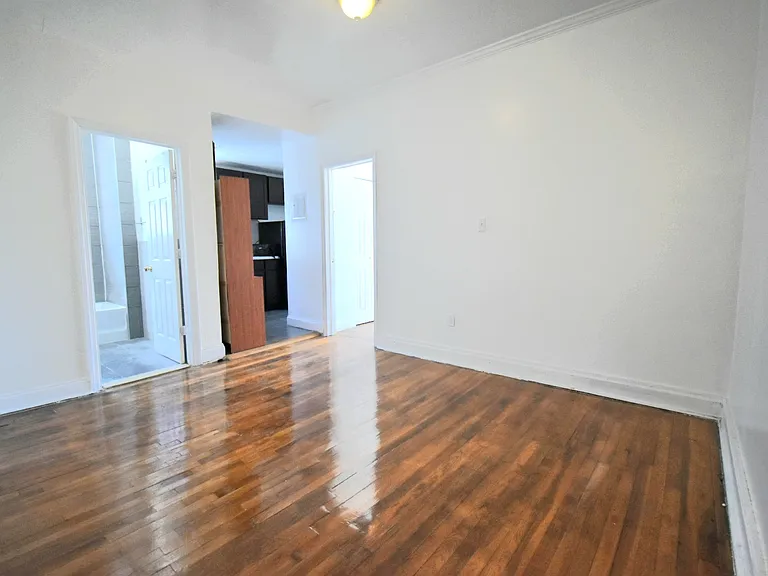 165 Augusta St #B9 — Photo 2