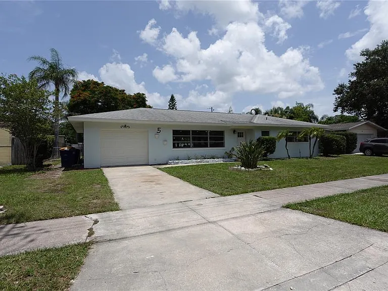 5 S Hercules Ave — Photo 4
