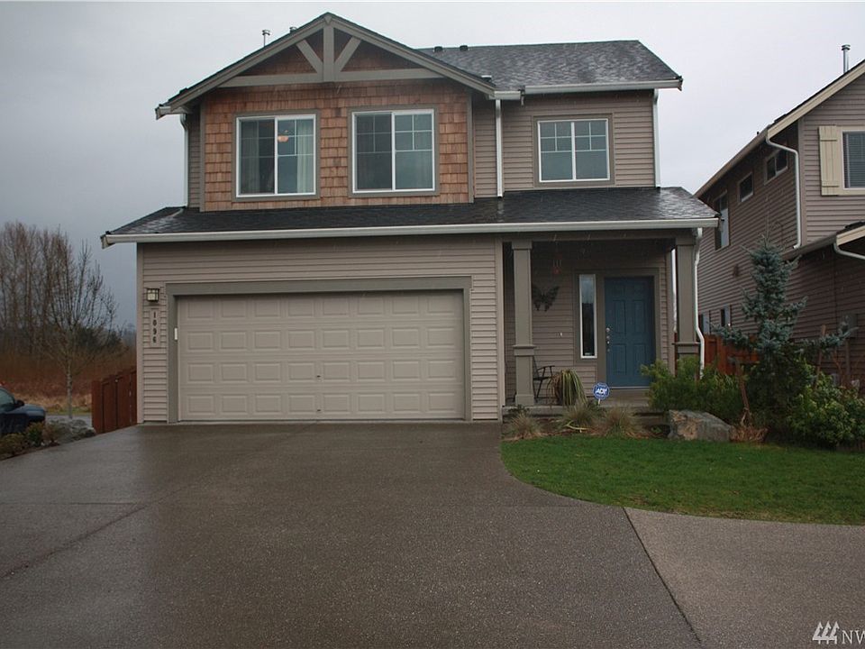 1st image of 1096 42nd Ct NE