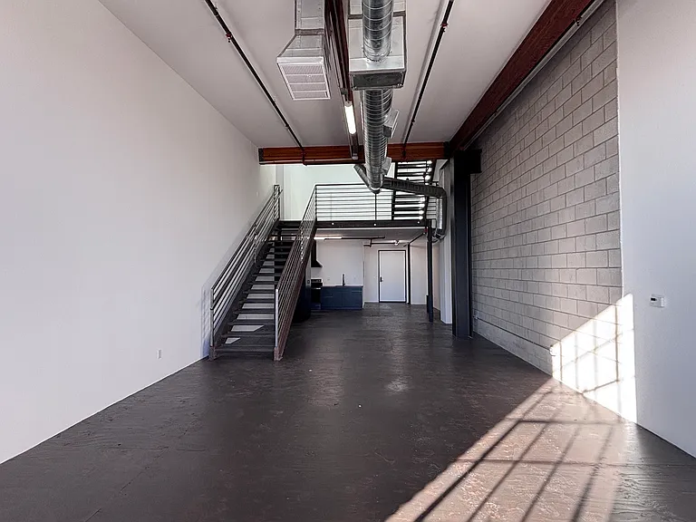 4020 Avalon Blvd #210 — Photo 20