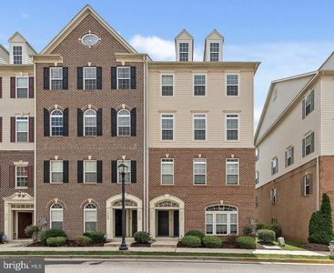 5754 Virginia Ln #54, Oxon Hill, MD, 20745
