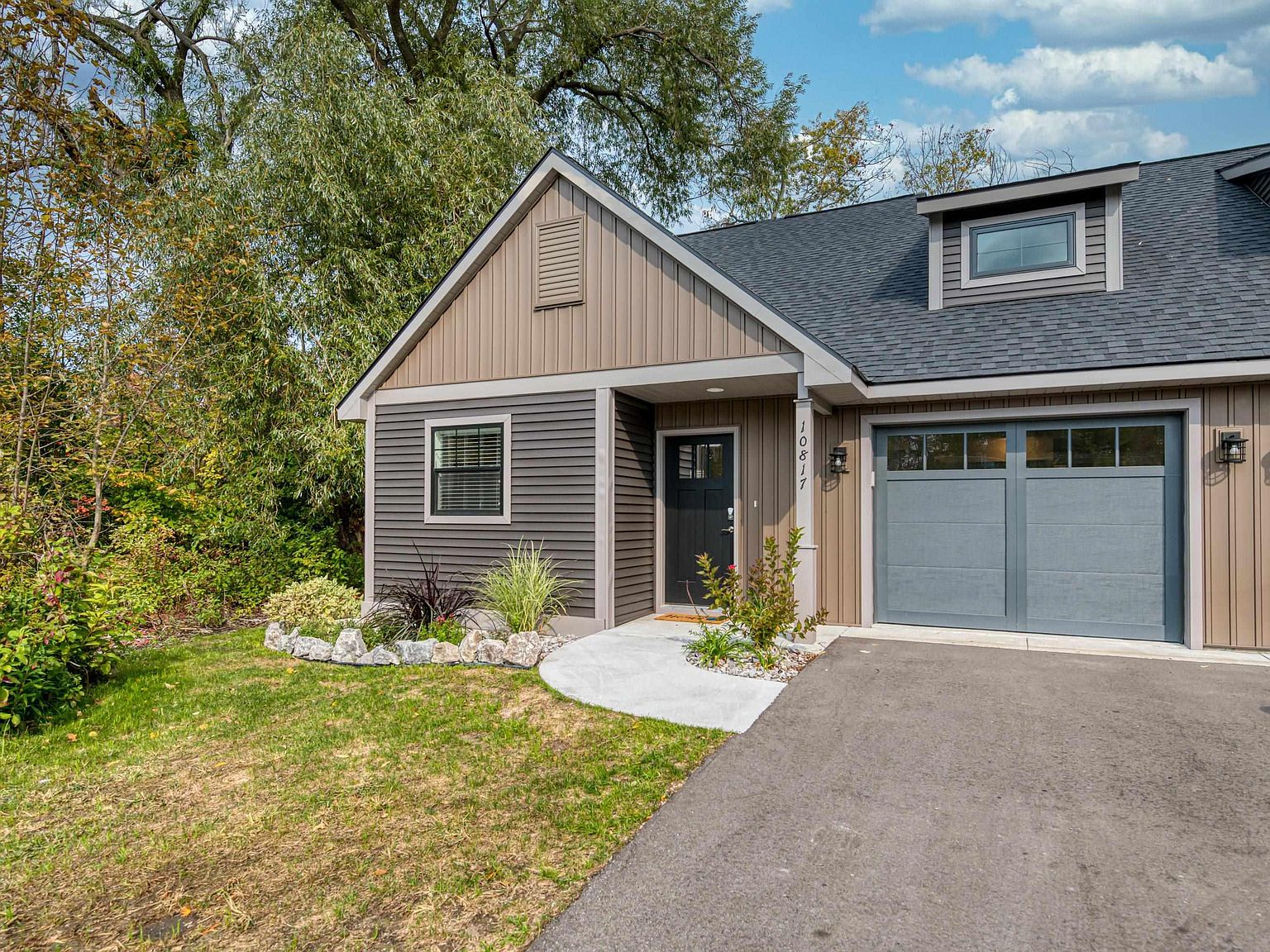 10817 E Grandview Rd, Traverse City, MI 49684 MLS 1913360 Zillow