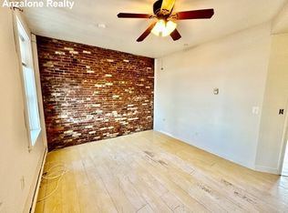 472 Commercial St #1, Boston, MA 02109