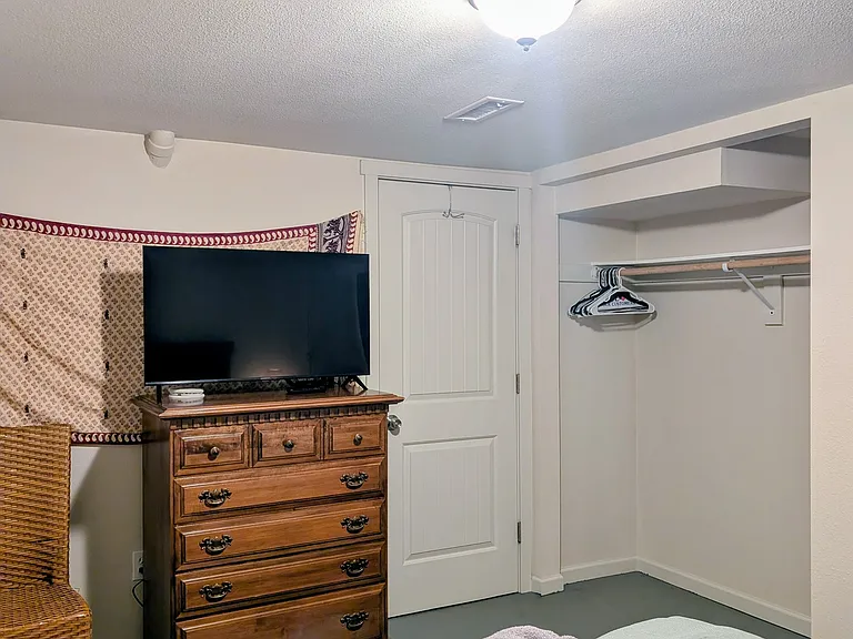 5324 SW Illinois St — Photo 26