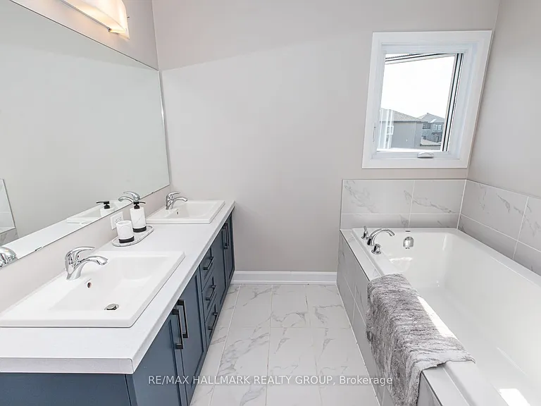 61 Duncanville St — Photo 29