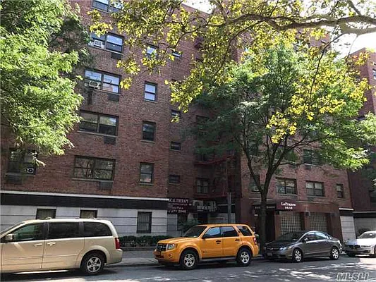 Sold by E Realty International Corp | media 13