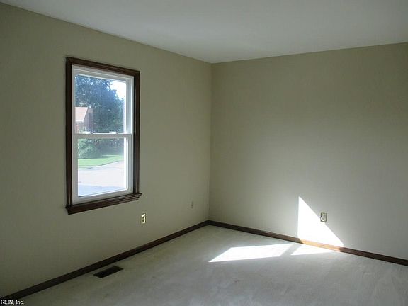 3rd image of 1243 Mabry Mill Pl