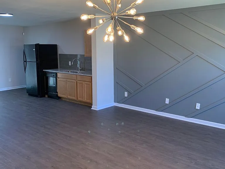 148 Whitestone Dr NE — Photo 4