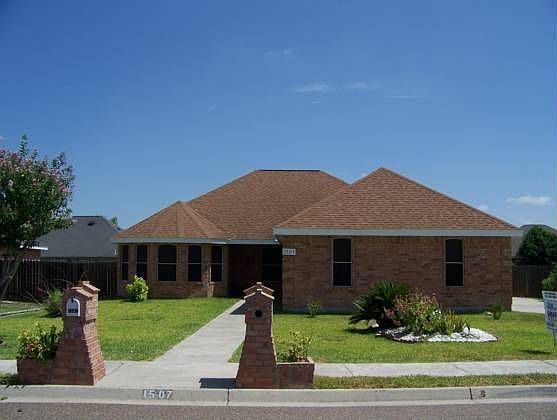 1st image of 1507 Oak Dr