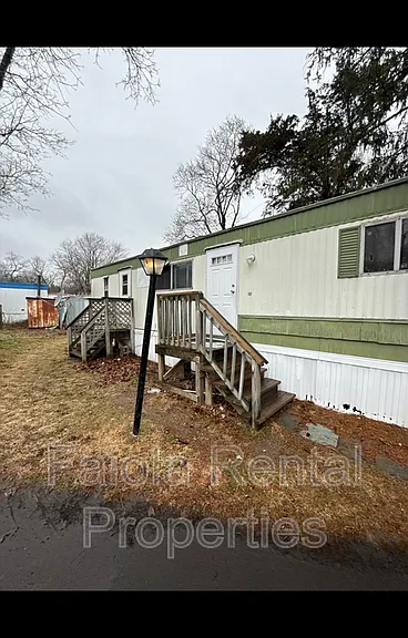 10 Talmar Ln — Photo 1