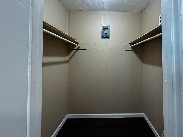 224 Avenue F #12 — Photo 7