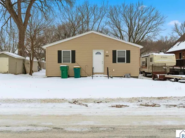 605 Le Hillier St, Mankato, MN 56001