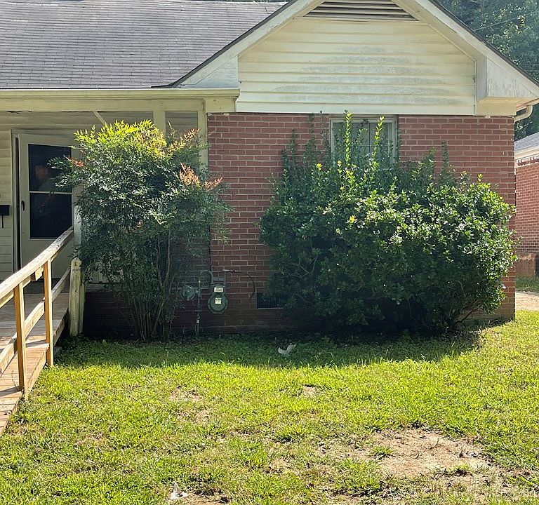 2nd image of 226 Haley St