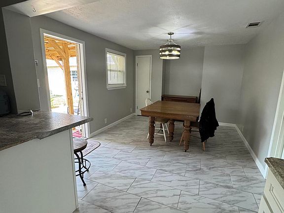 4th image of 5219 Cherry St
