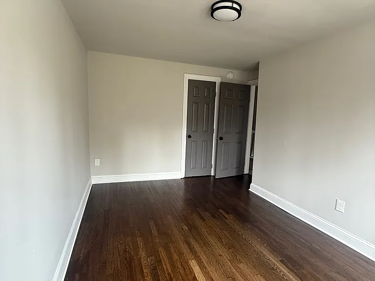2842 Oakford Ave — Photo 10