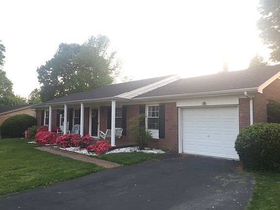5th image of 208 Pin Oak Pl