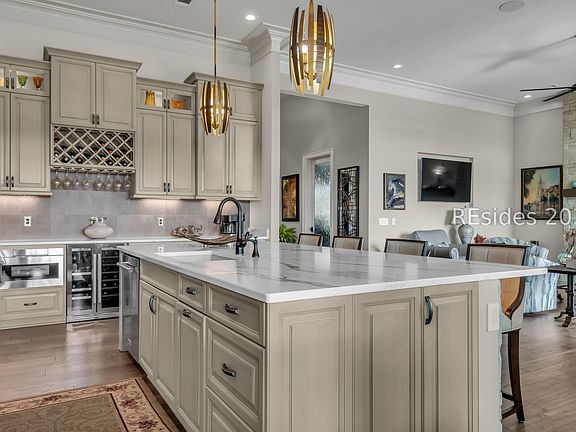 2nd image of 146 Cutter Cir