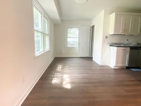 4th image of 1357 W 40th St #A