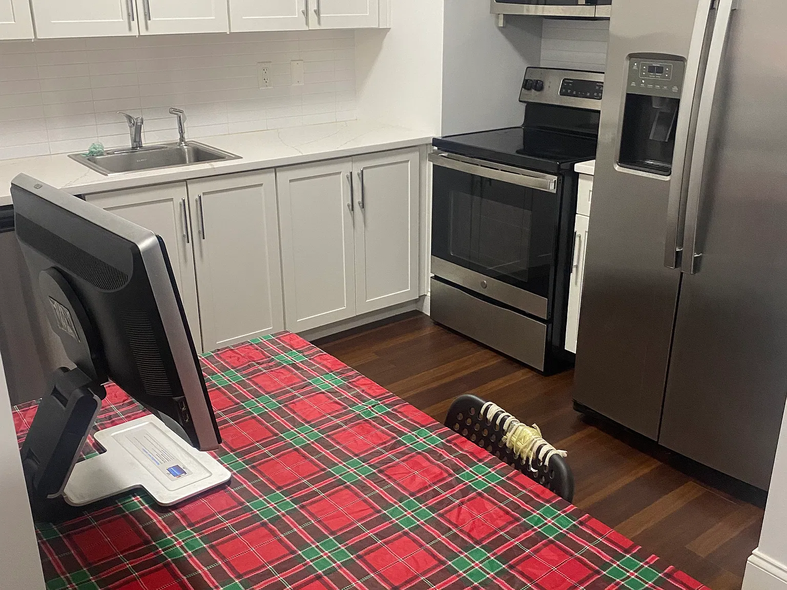 Studio, 415 sqft, $1,950 — Photo 3