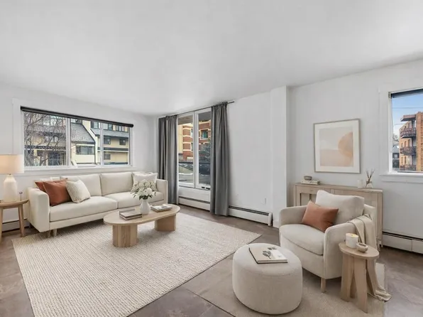 1230 Cameron Ave SW #12, Calgary, AB T2T 0K9