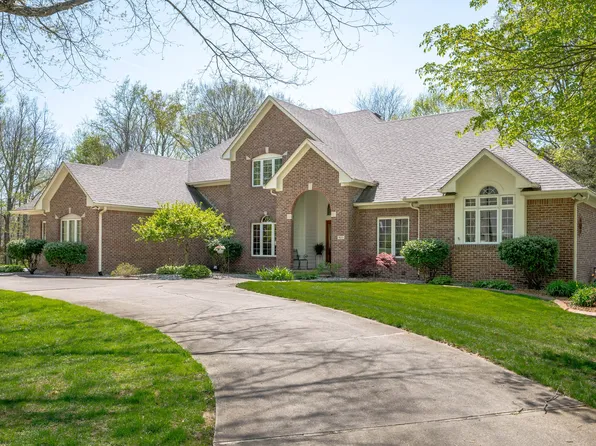 923 Woodcrest Way, Anderson, IN 46012
