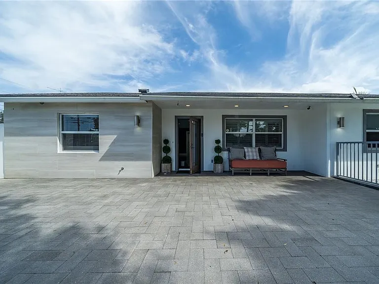 15276 Harrison Rd — Photo 49