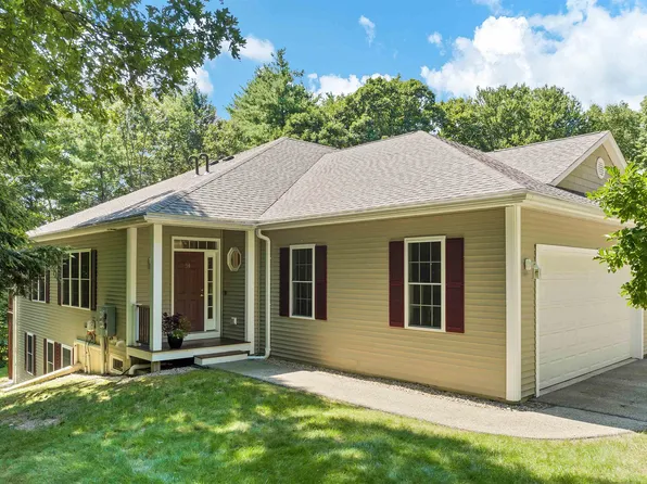 54 Magnolia Lane, Newmarket, NH 03857