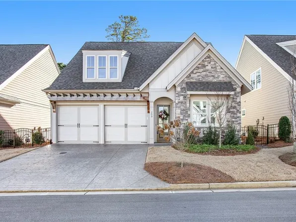 200 Foxtail Rd, Woodstock, GA 30188