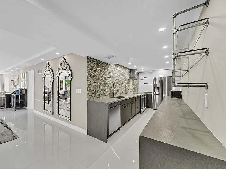 1151 N Fort Lauderdale Beach Blvd #1C — Photo 22