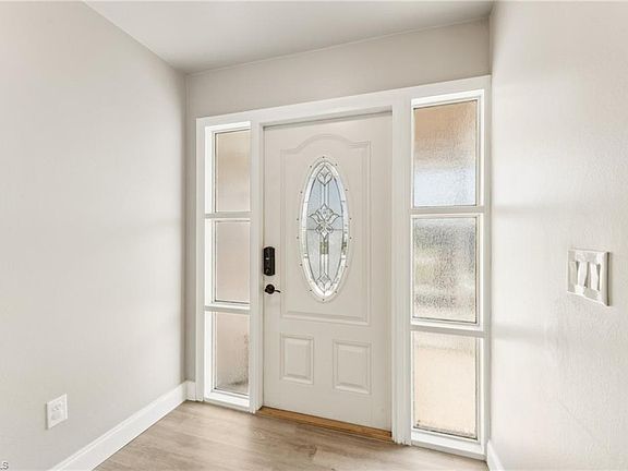 4th image of 1312 SE 25th LN