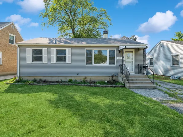214 N Berteau Ave, Bartlett, IL 60103