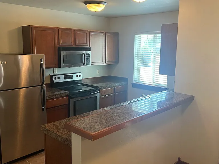 734 S 23rd Ave #3 — Photo 3