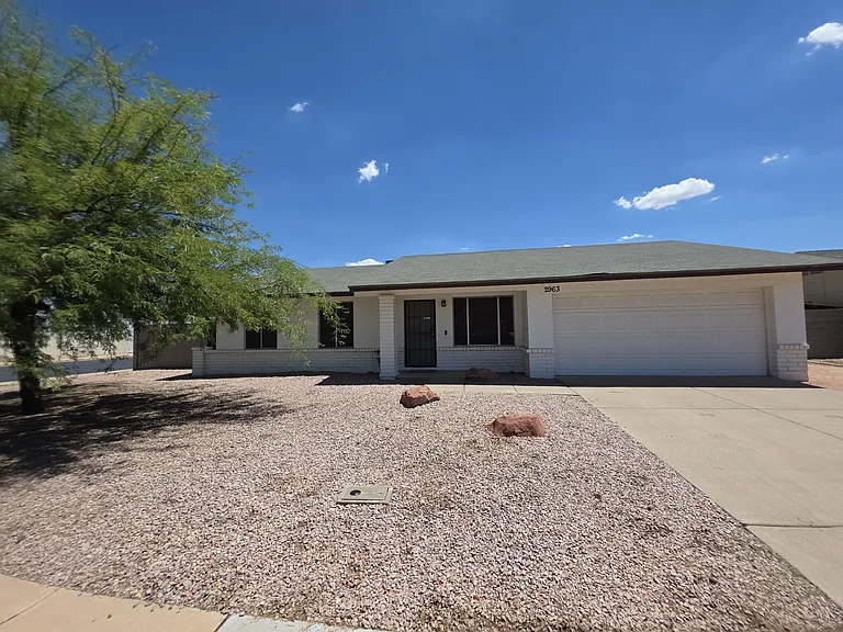 2963 E El Moro Ave — Photo 1