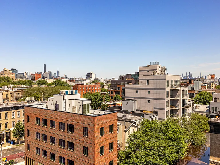 762 Park Pl #Penthouse 1 — Photo 15
