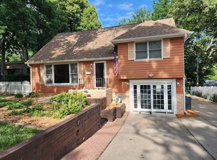 5033 S 81st St, Ralston, NE 68127